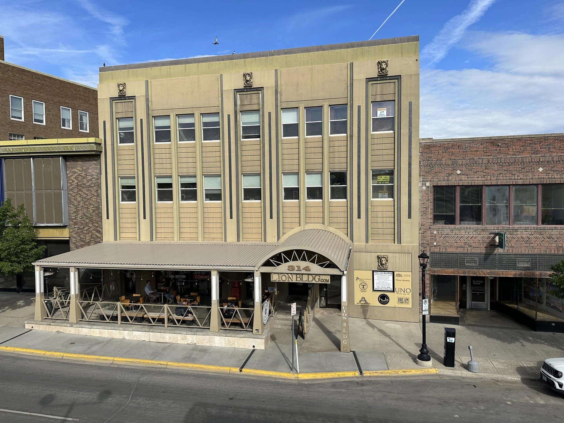 Property main image
